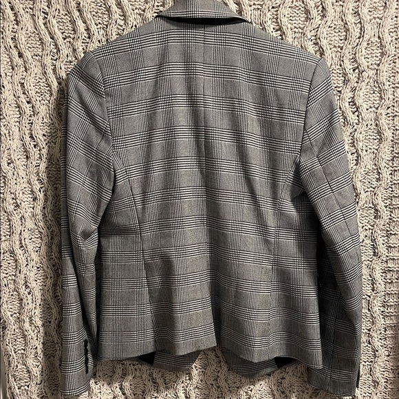 Ann Taylor Women's Gray Plaid Blazer and Suit Pants - Picture 3 of 5